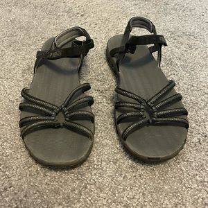 Women’s Teva Sandals Size 9